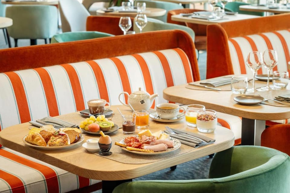 Hôtel de la Baie - Thalassothérapie PREVITHAL Hotel in Granville