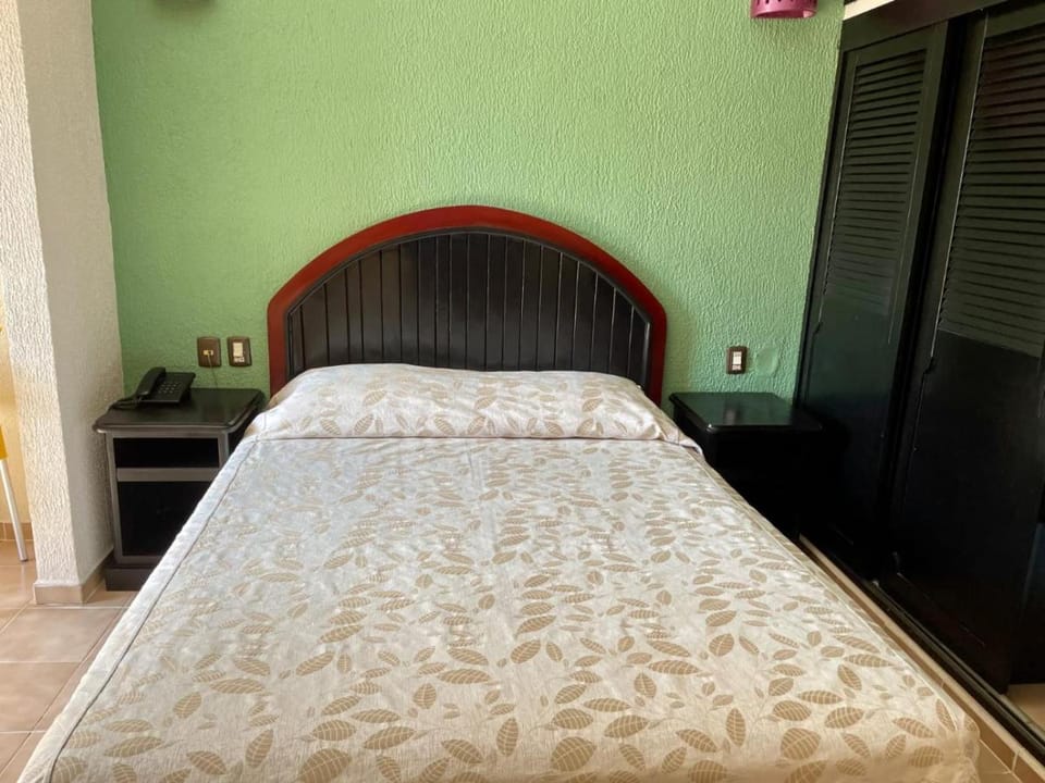 Suites Los Arcos Hotel in Isla Mujeres