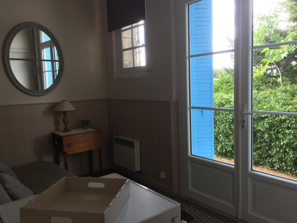 Château de Pintray Bed and Breakfast in Centre-Val de Loire