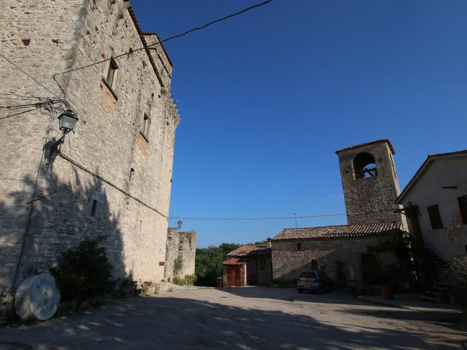 Umbrias Poolside Charm Villa in Umbria