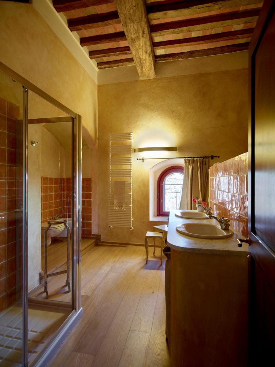 Relais Borgo Petrognano Bed and Breakfast in Tuscany