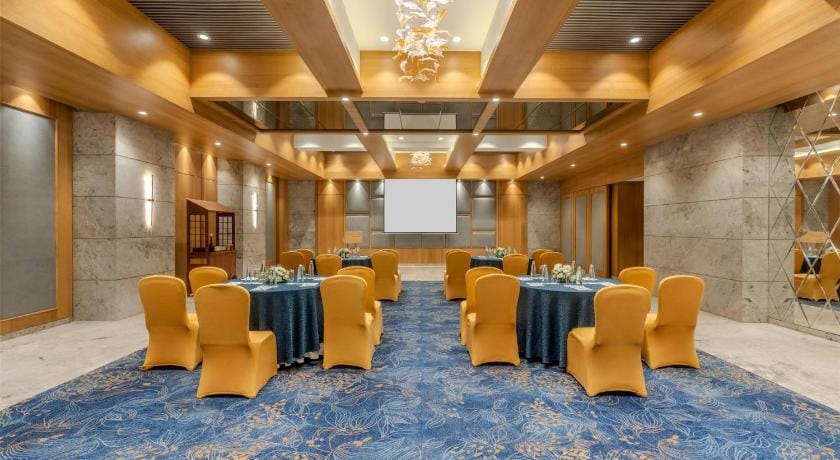Country Inn & Suites by Radisson Navi Mumbai Hotel in Maharashtra