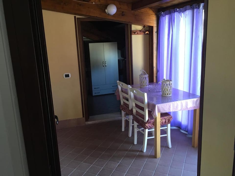 Guest House Dimora Fiorita Bed and Breakfast in Molise, Italy