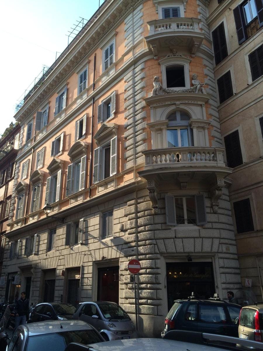 Design&Art Pie' - Elegant Rooms Near the Pantheon, Calm & Central Stay Bed and Breakfast in Rome