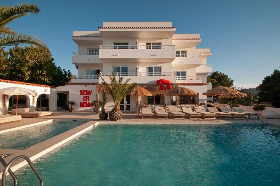 Sunset Oasis Ibiza Adults Only - New Rooms 2025 Apartment hotel in Ibiza