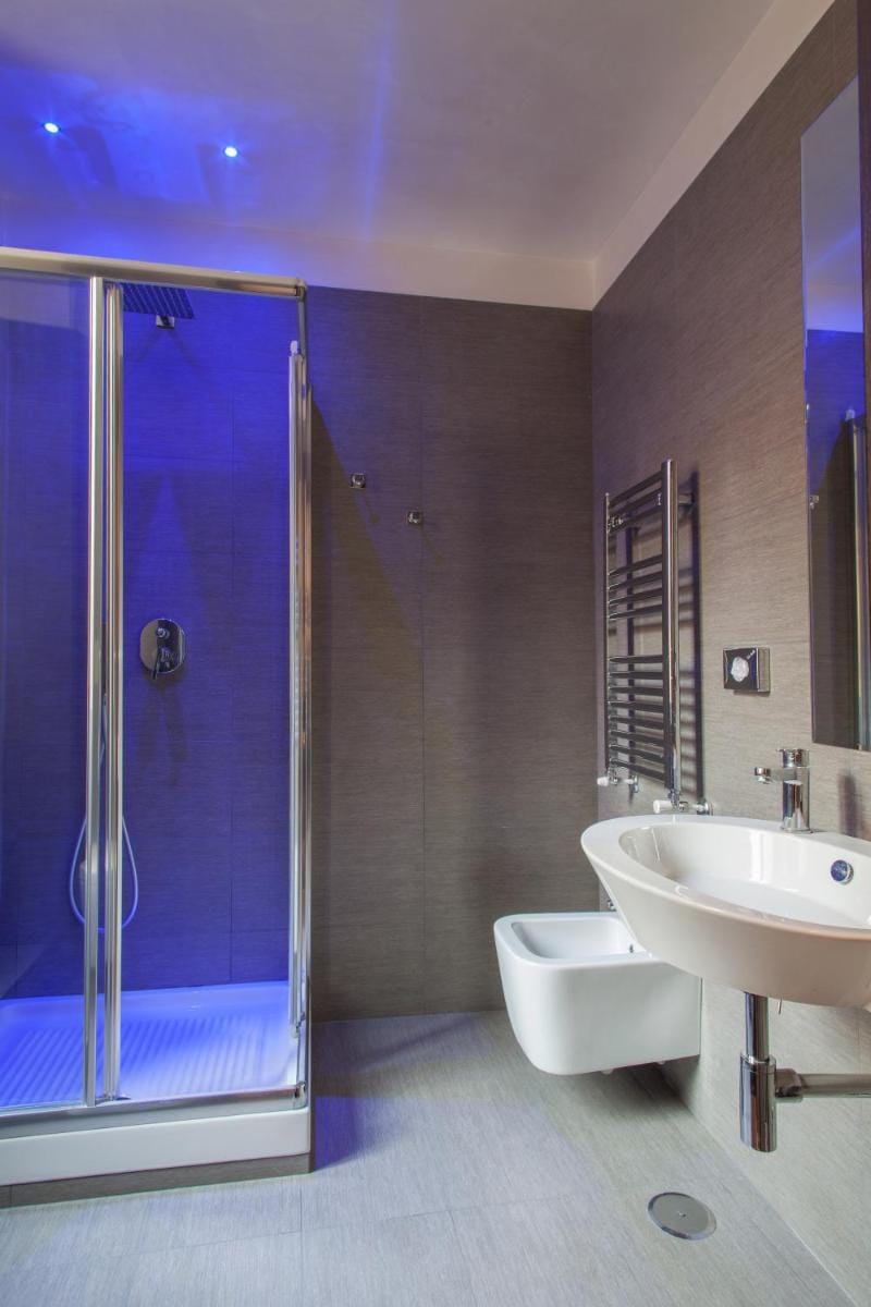 Residenza Dorò- 24x7 Check-in Bed and Breakfast in Rome