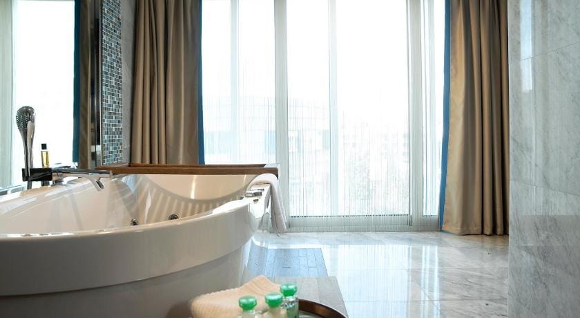 Renaissance by Marriott Izmir Hotel Hotel in Izmir