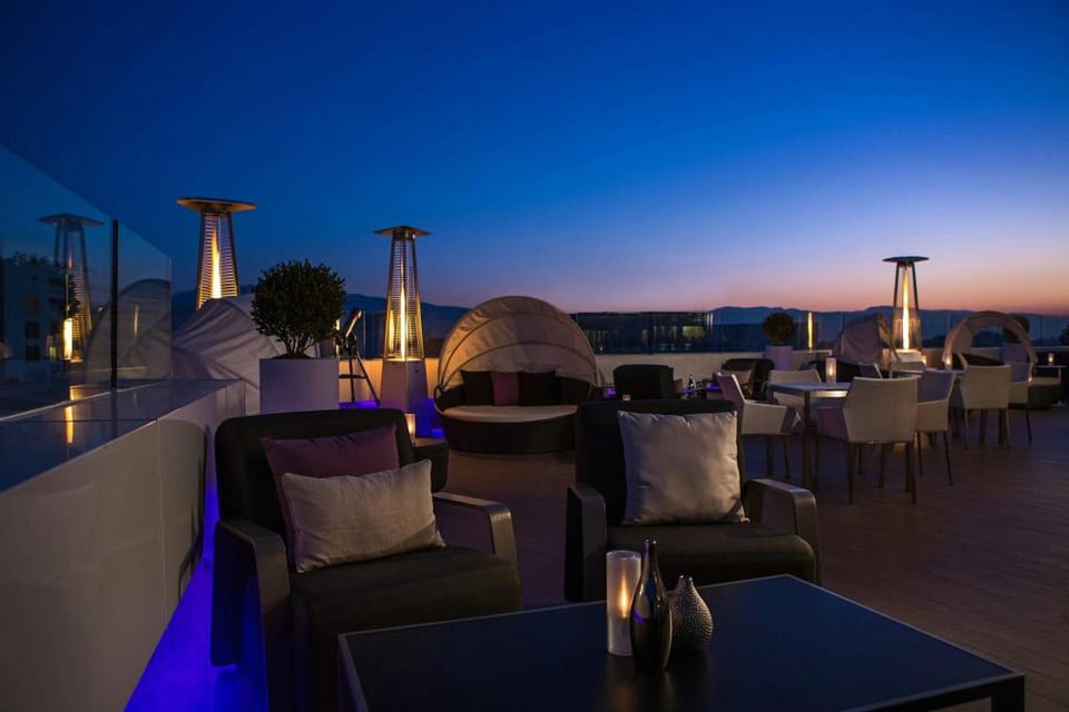 Renaissance by Marriott Izmir Hotel Hotel in Izmir