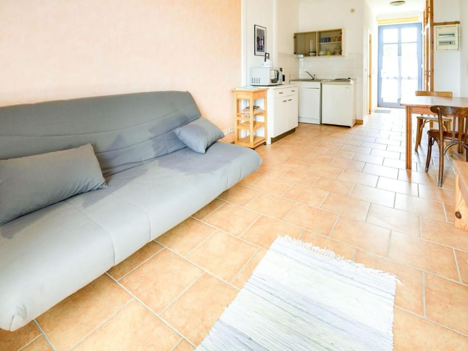 Ancienne Gendarmerie with Sea Views Apartment in Clohars-Carnoët