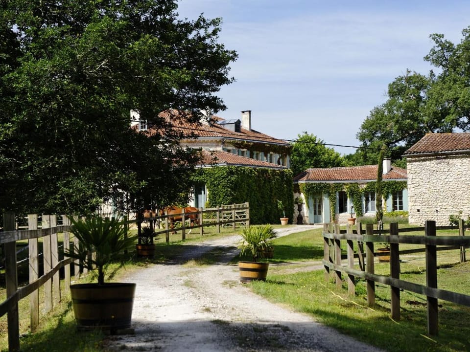 Château de l'Isle - Chambres d'Hôtes Bed and Breakfast in Nouvelle-Aquitaine