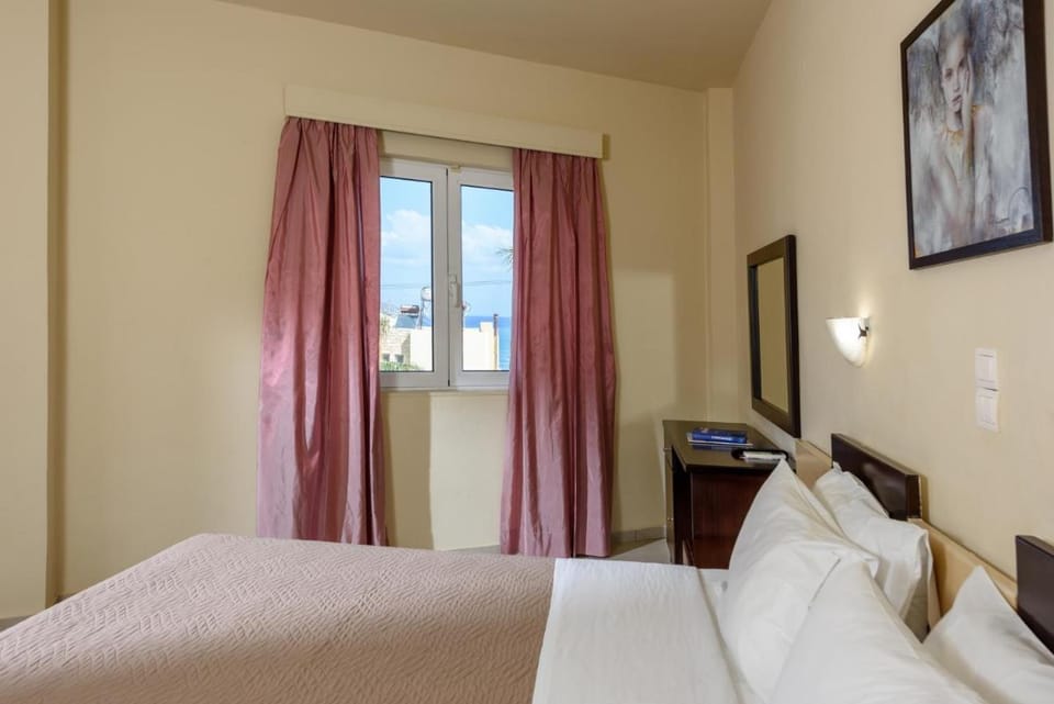 Eurohotel Theo Hotel Hotel in Agia Marina