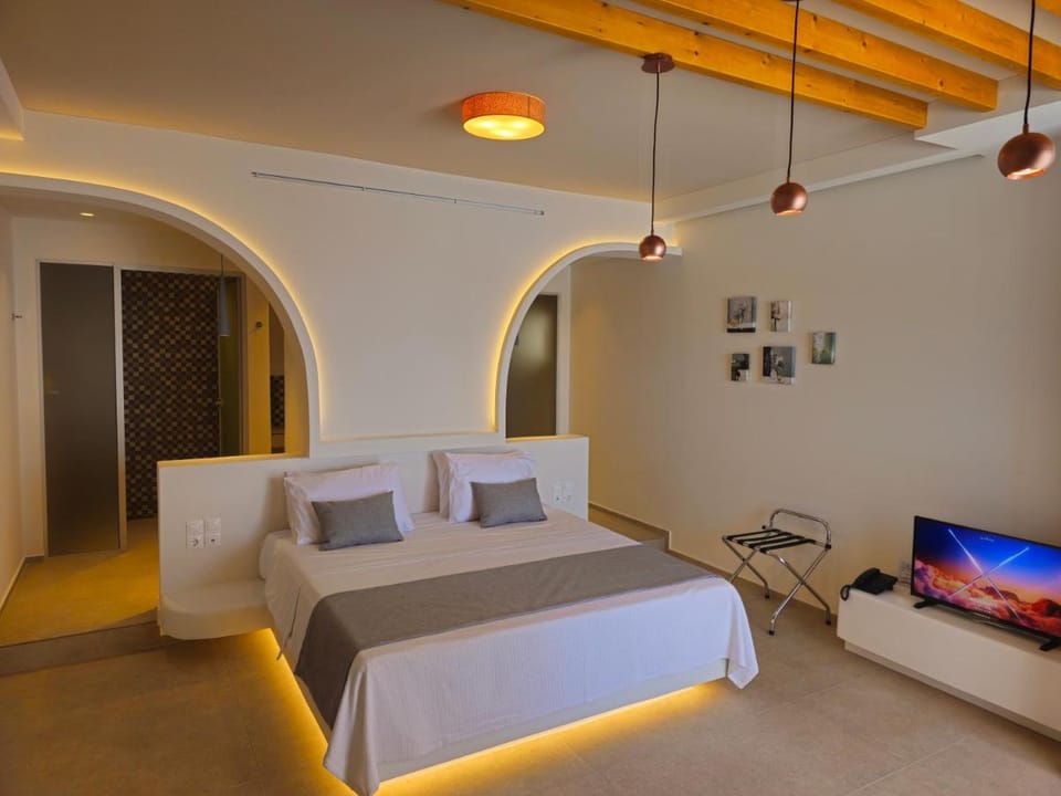Moonlight Apartments & Suites Apartment in Thera