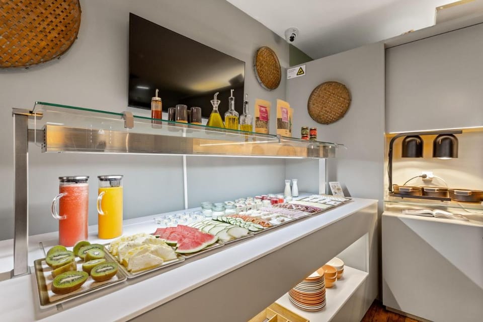 Casa dos Lóios by Shiadu Bed and Breakfast in Porto
