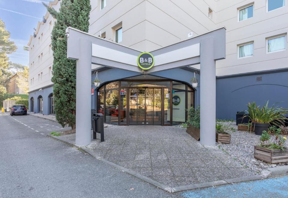 B&B HOTEL Marseille La Valentine Porte d'Aubagne Hotel in Marseille