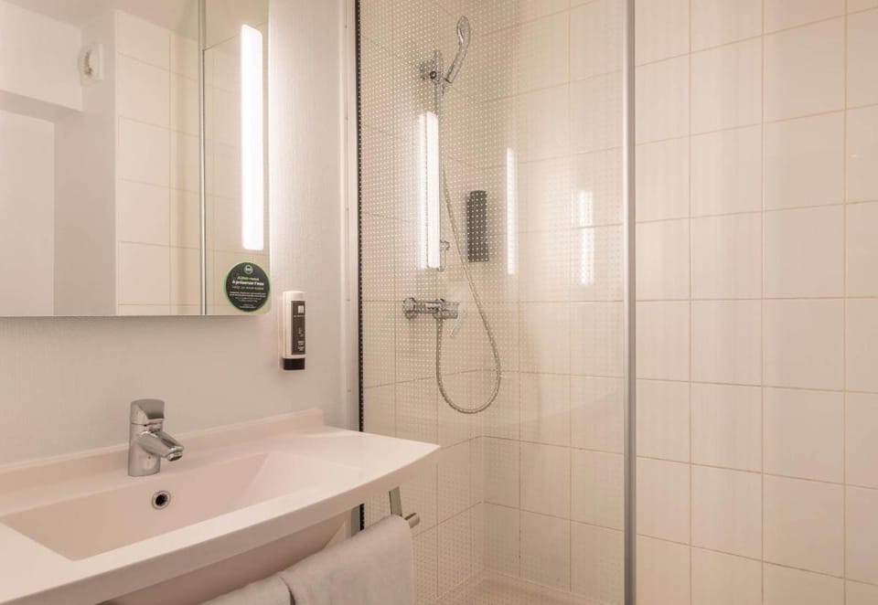B&B HOTEL Marseille La Valentine Porte d'Aubagne Hotel in Marseille