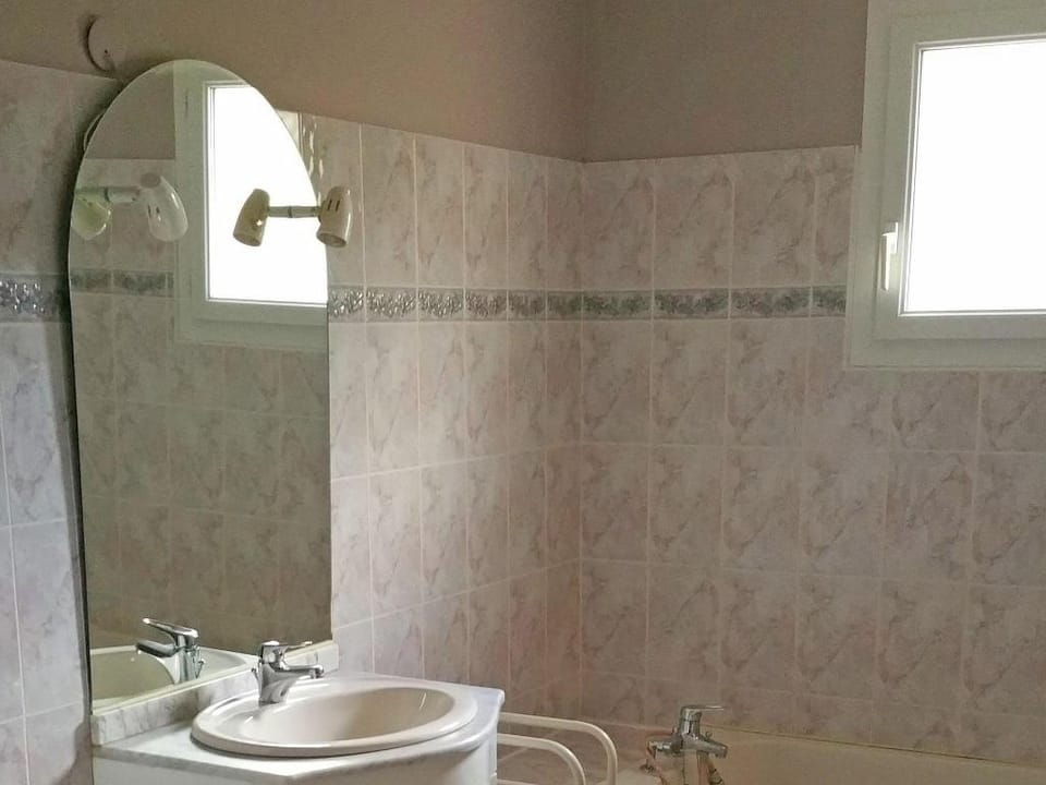 Comfortable villa with swimming pool Villa in Auvergne-Rhône-Alpes