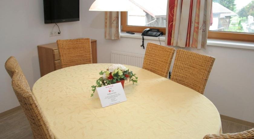Stylish Flats in Uderns near Ski Lift Apartment in Uderns