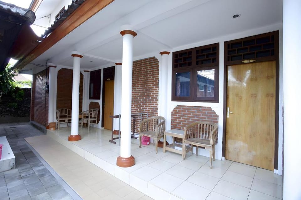 Ayu Lili Garden Hotel Kuta Hotel in Kuta