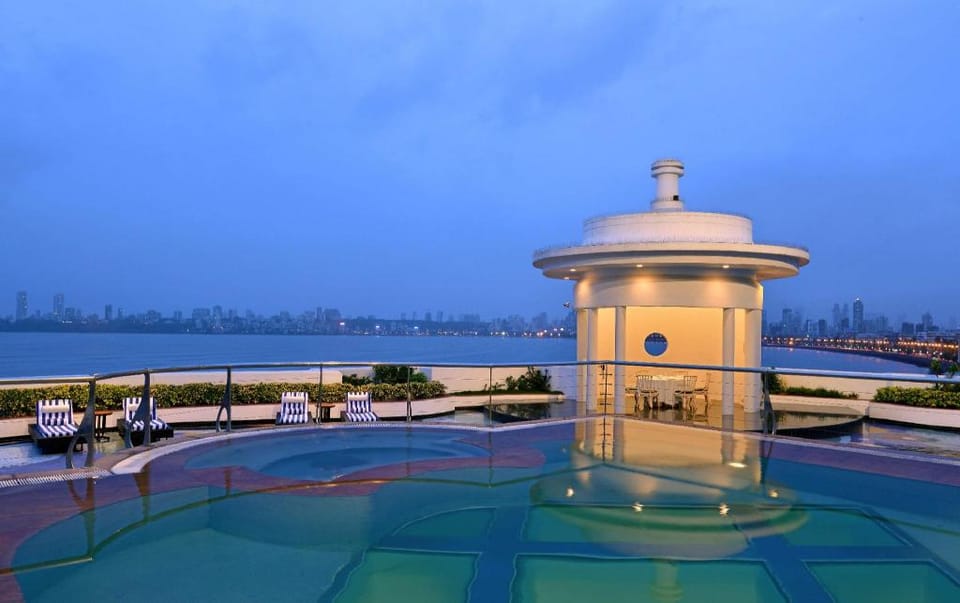 Hotel Marine Plaza Mumbai Hotel in Mumbai