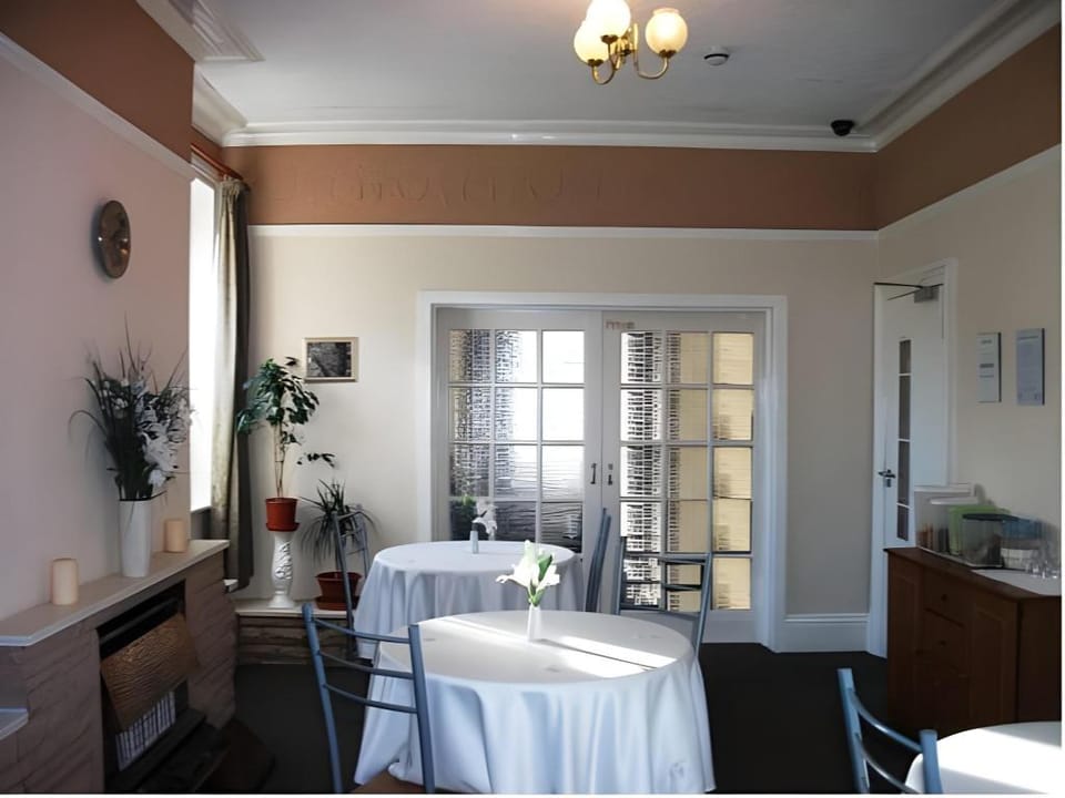 Kirk Lea Bed and Breakfast in Calderdale