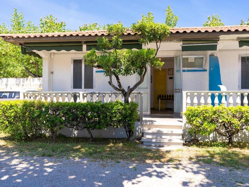 Club del Sole Roseto degli Abruzzi Easy Camping Village Campground/ 
RV Resort in Roseto degli Abruzzi