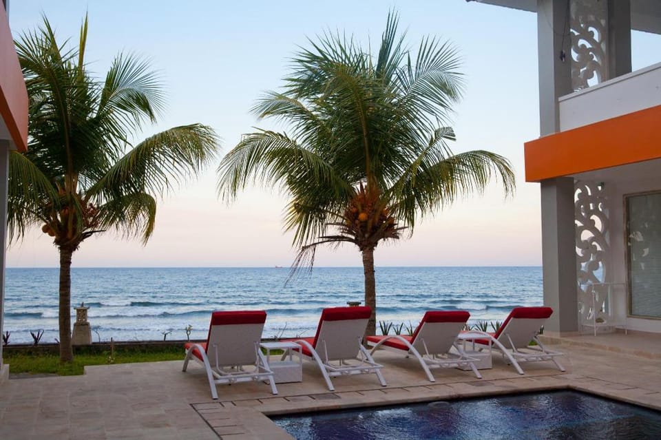 Bondalem Beach Club Villa in Bali