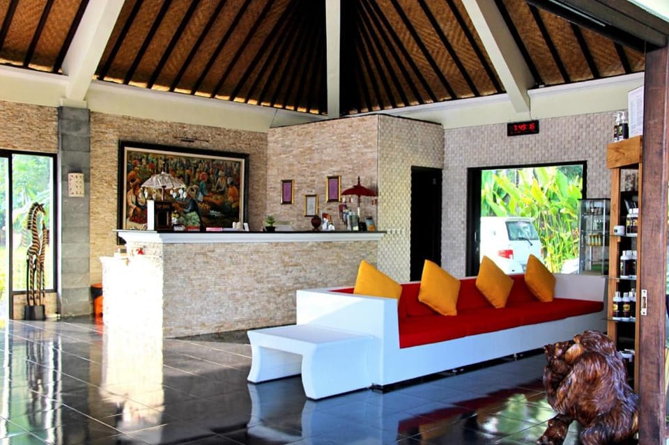 Bondalem Beach Club Villa in Bali