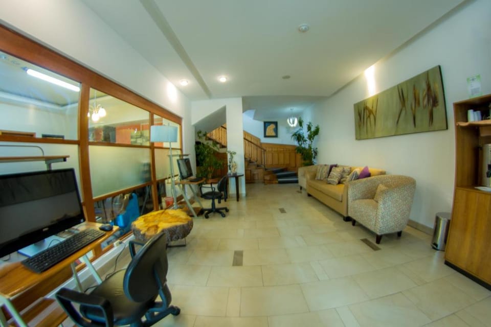 Embassy Quito Hotel in Quito