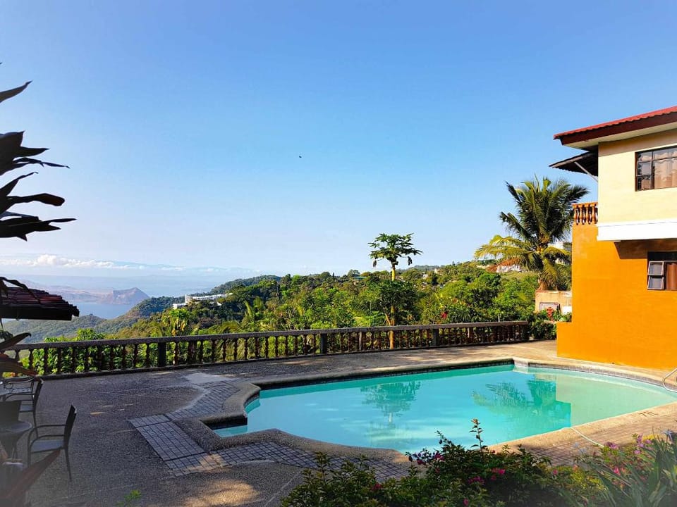 Villa Marinelli Bed and Breakfast Bed and Breakfast in Tagaytay