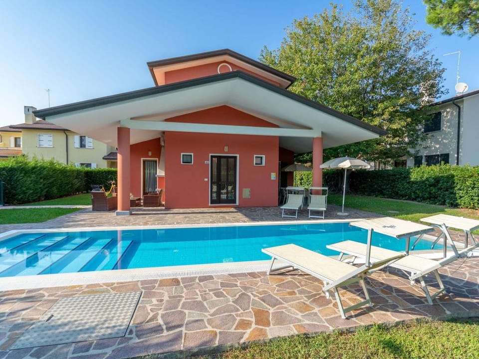 Villa in Albarella with Private Pool  Beach Villa in Isola Albarella