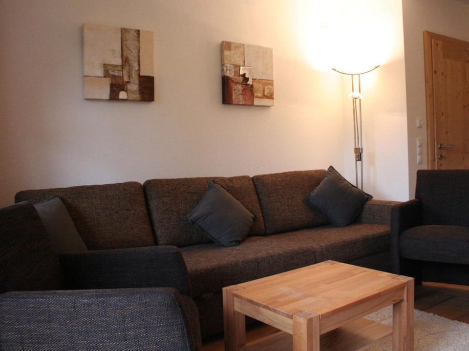 Chalet in Kirchberg near Ski Lift & Sauna Apartment in Salzburgerland