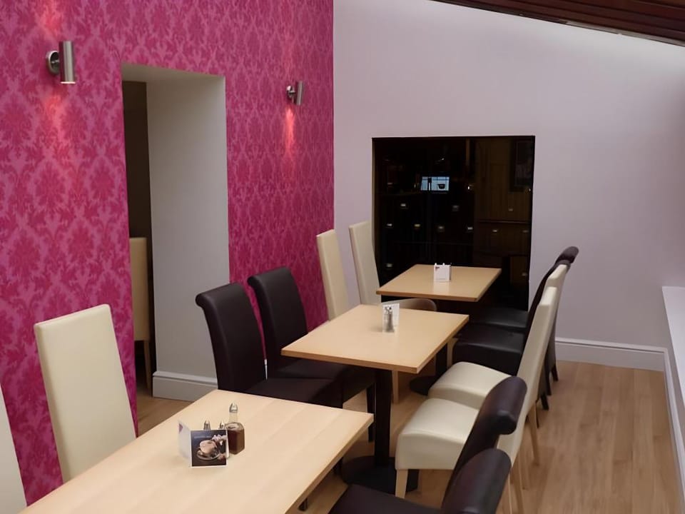 The Royal Oak Bed and Breakfast Hotel in Wychavon District