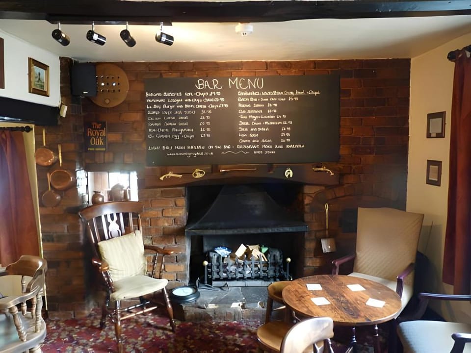 The Royal Oak Bed and Breakfast Hotel in Wychavon District