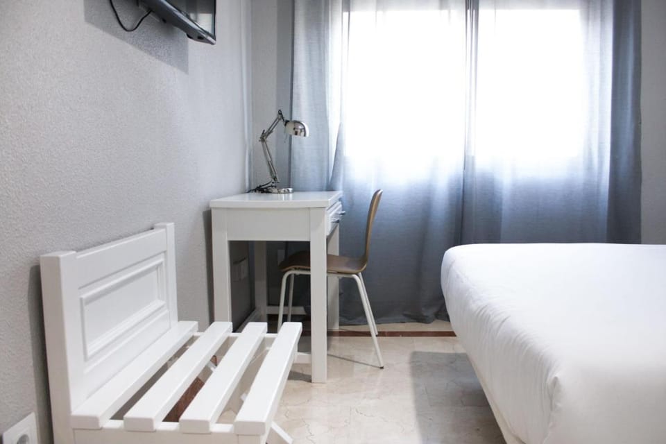 Hotel Castilla Torrijos Hotel in Community of Madrid