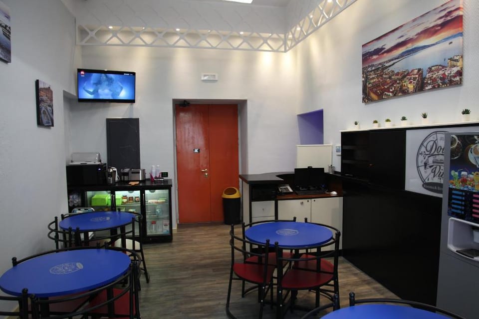 Dolce Vita Rooms & Breakfast Hotel in Naples