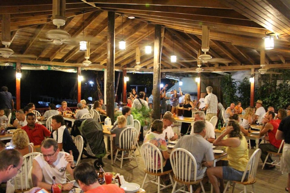 Splash Inn Dive Resort & Villas Hotel in West End