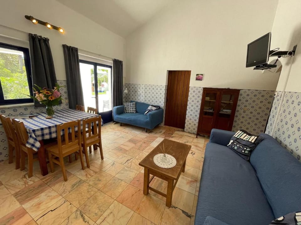 Shared Farmhouse near Serra Monfuradoca Vacation rental in Setubal District