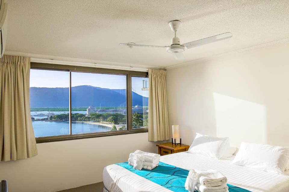 Cairns Aquarius Apartment hotel in Cairns