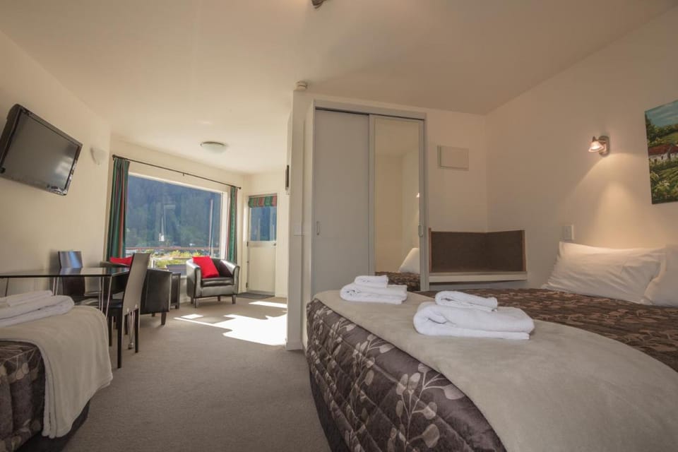 Caples Court Motel & Apartments Motel in Queenstown