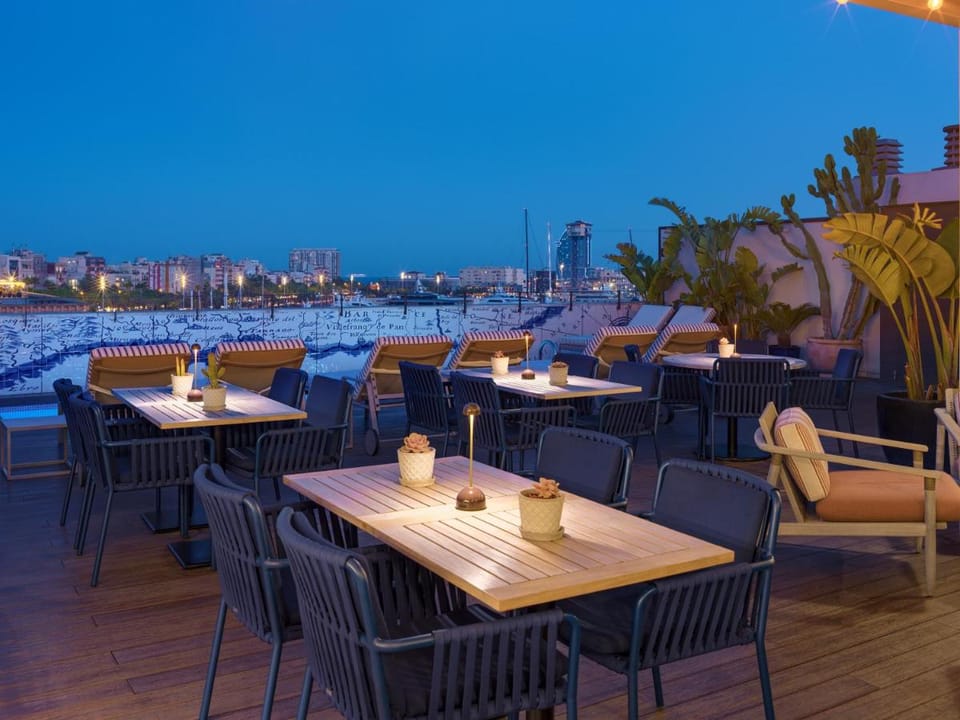 H10 Port Vell 4* Sup Hotel in Barcelona