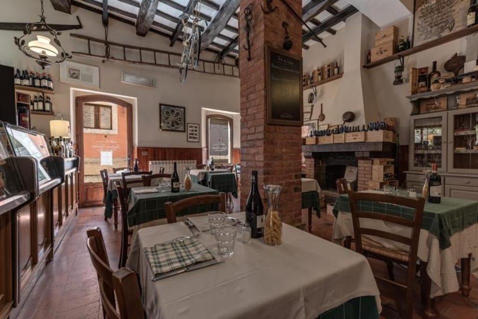 Borgo San Quirico d'Orcia B&B - Capitano Collection - Albergo diffuso Hotel in San Quirico d'Orcia