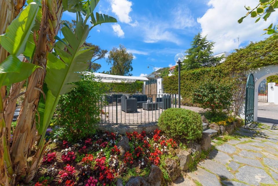 Villa Fortuna Holiday Resort Bed and Breakfast in Ischia