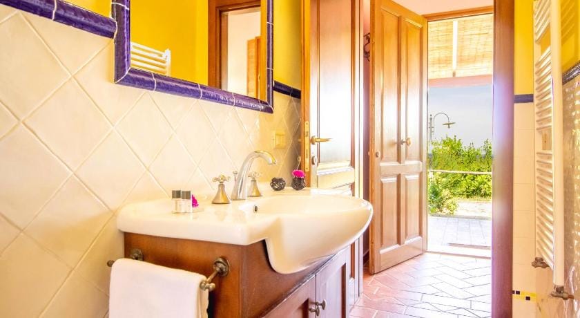 Agriturismo Poggio Pistolese at Montaione Bed and Breakfast in Tuscany