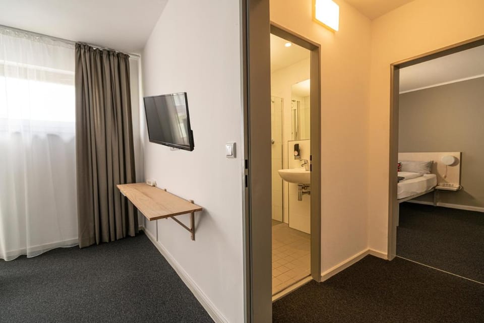 Hotel BIG MAMA Berlin Hotel in Berlin