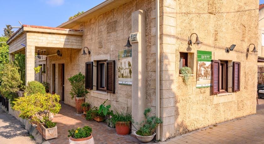 My Place in the Colony Bed and Breakfast in Haifa District