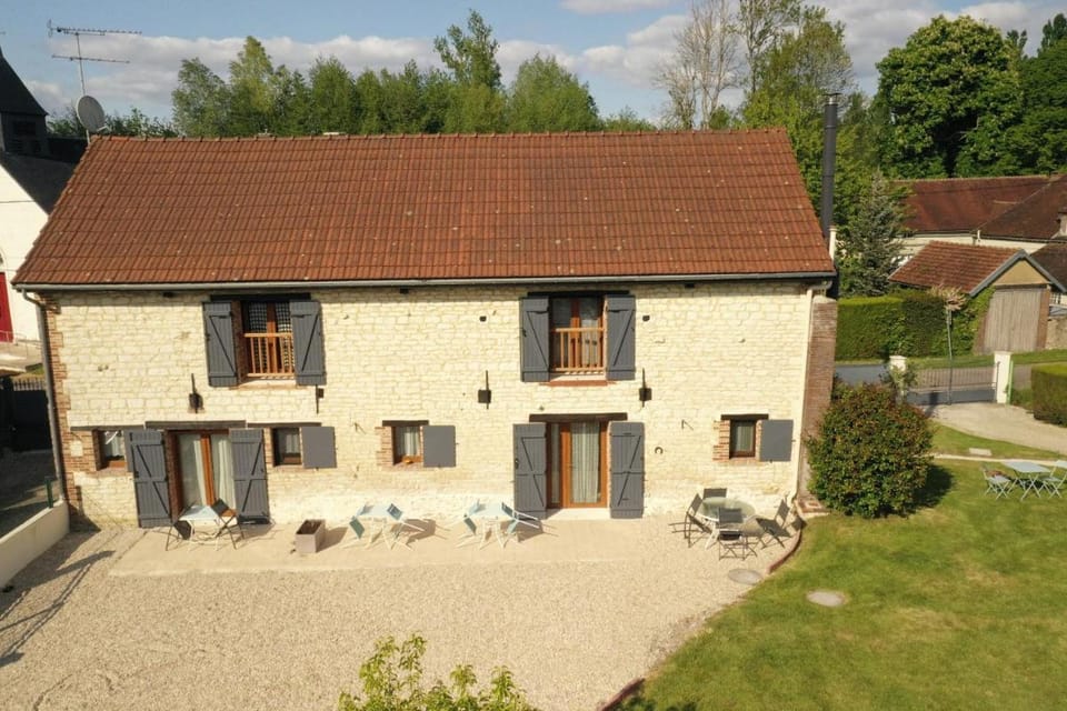 Chambres d'hôtes Le Clos Poli Bed and Breakfast in Bourgogne-Franche-Comté