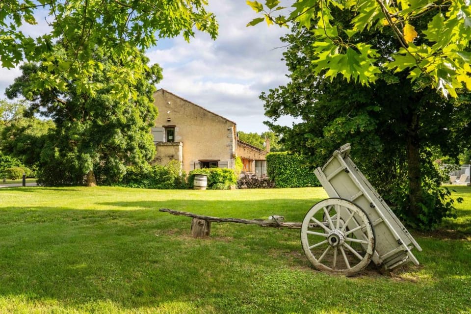 Logis Hôtel La Ferme de Flaran Hotel in Occitanie