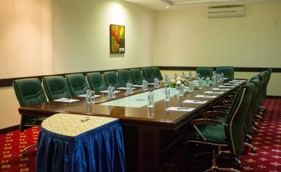 The Panari Hotel - Near Jomo Kenyatta International Airport Hotel in Nairobi