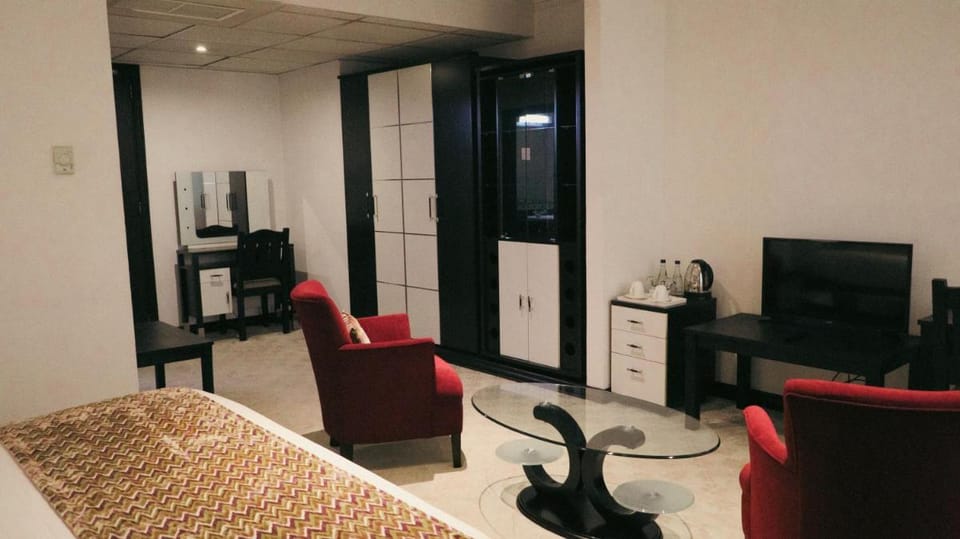 The Panari Hotel - Near Jomo Kenyatta International Airport Hotel in Nairobi
