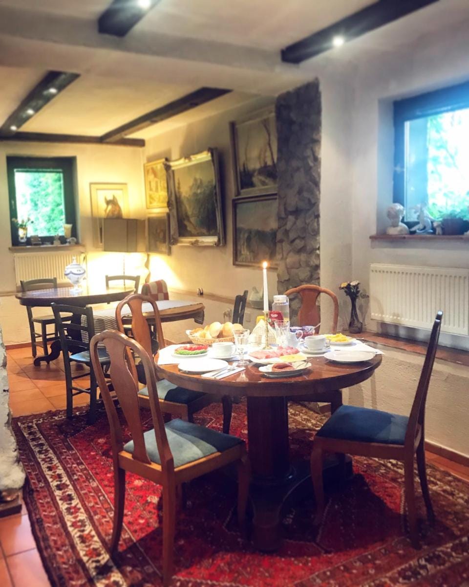 Dworek Adamski Bed and Breakfast in Lower Silesian Voivodeship